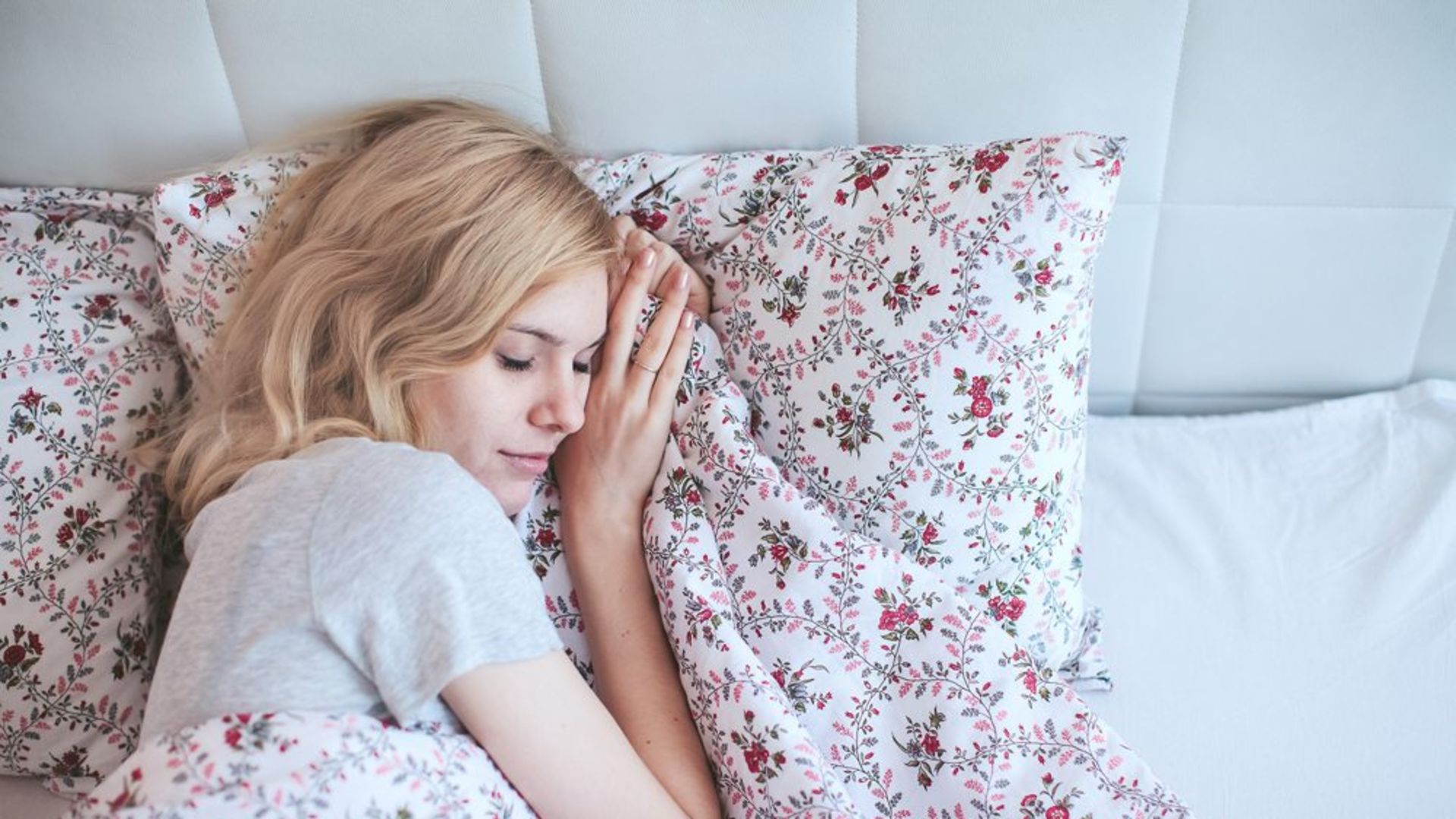 sola-dogru-yatinca-kalbim-agriyor